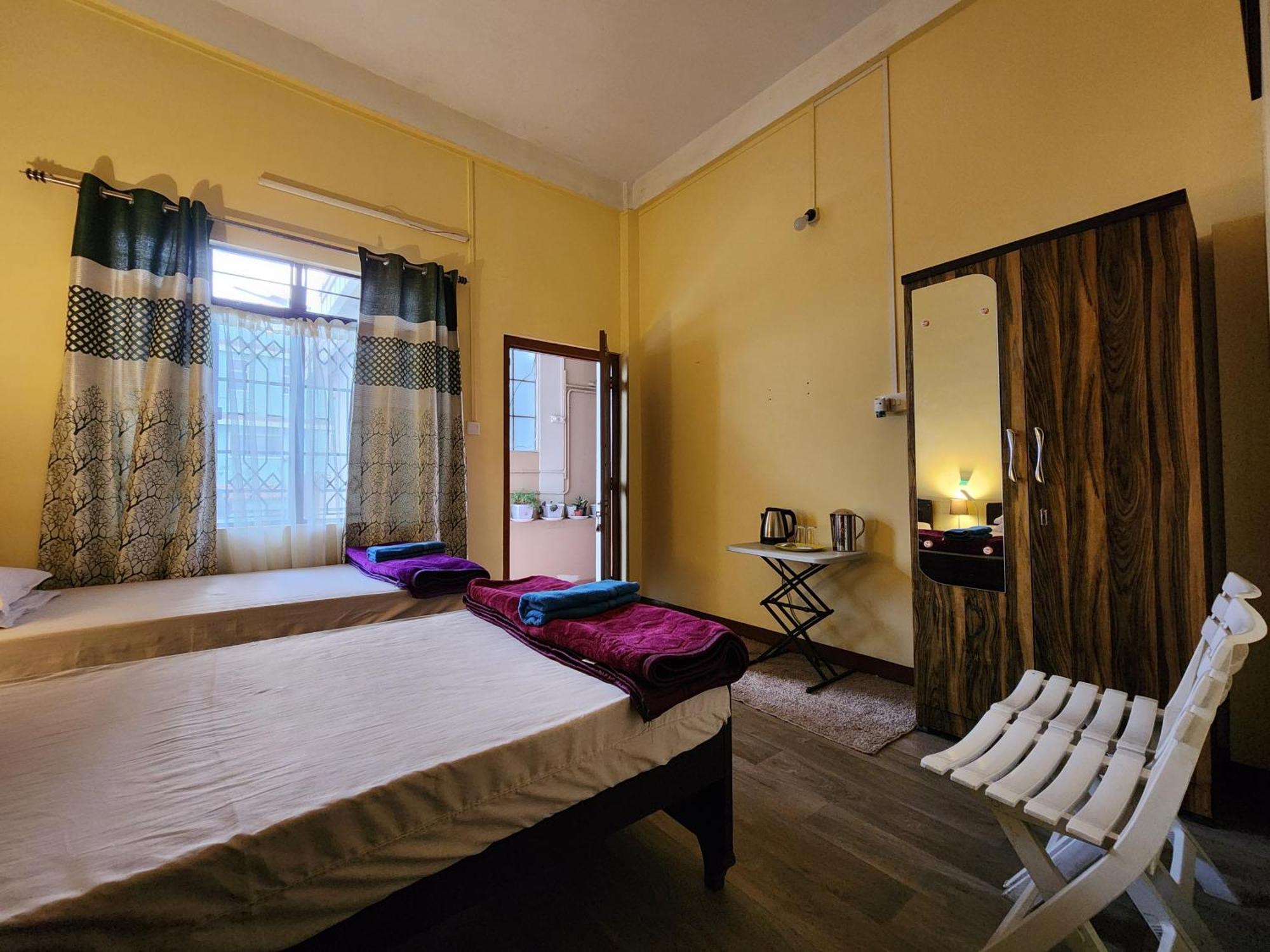 Cafe Sola Bnb Shillong Exterior photo