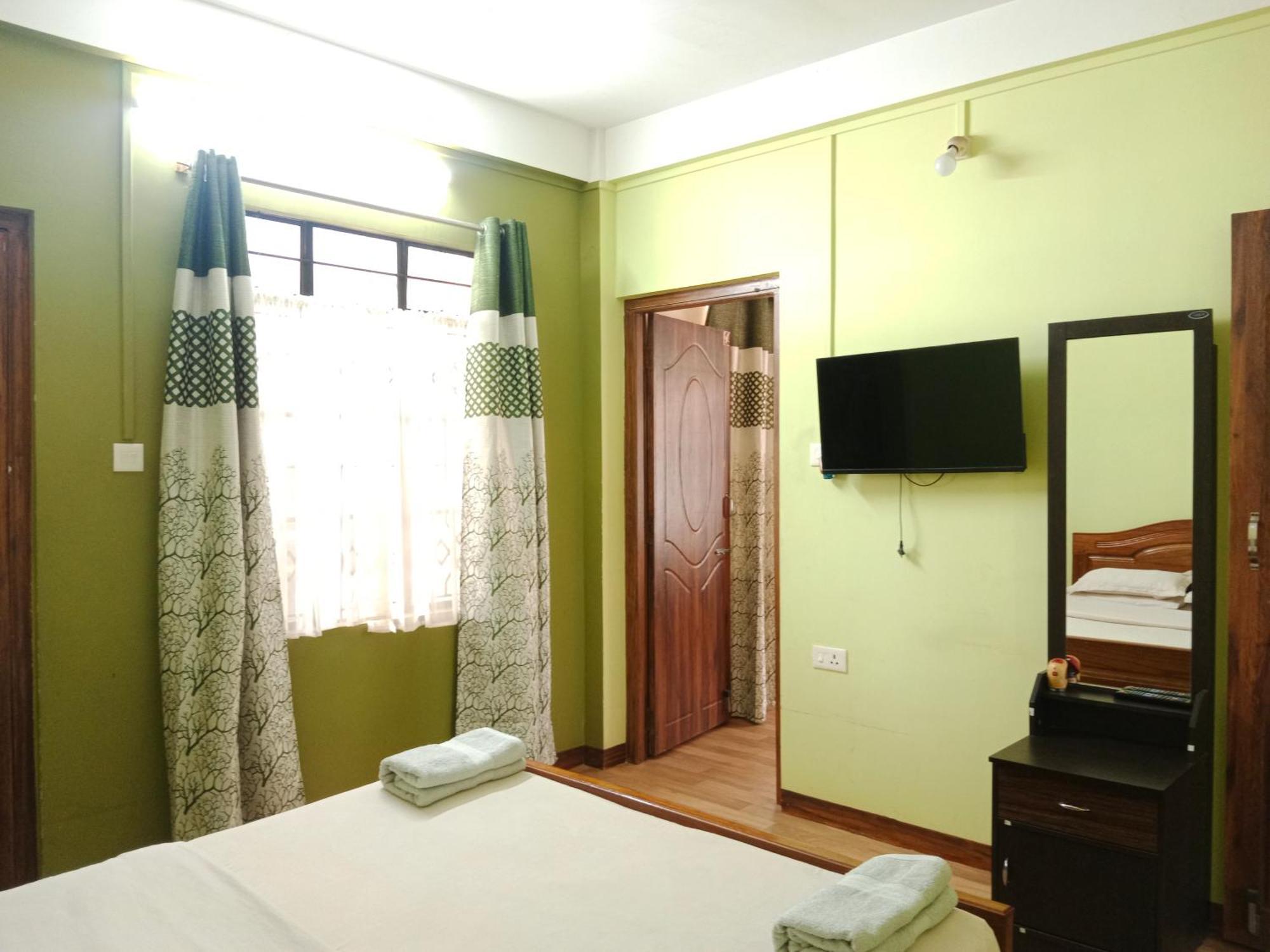 Cafe Sola Bnb Shillong Exterior photo